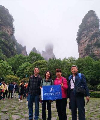 张家界旅游市场真的很黑很坑人吗？本地导游亲述，并教你如何安全自助游与包车